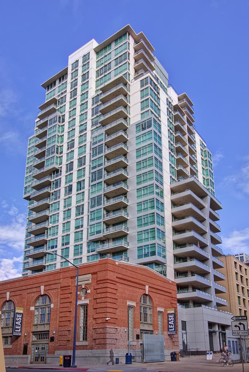 325 7th Avenue #1701